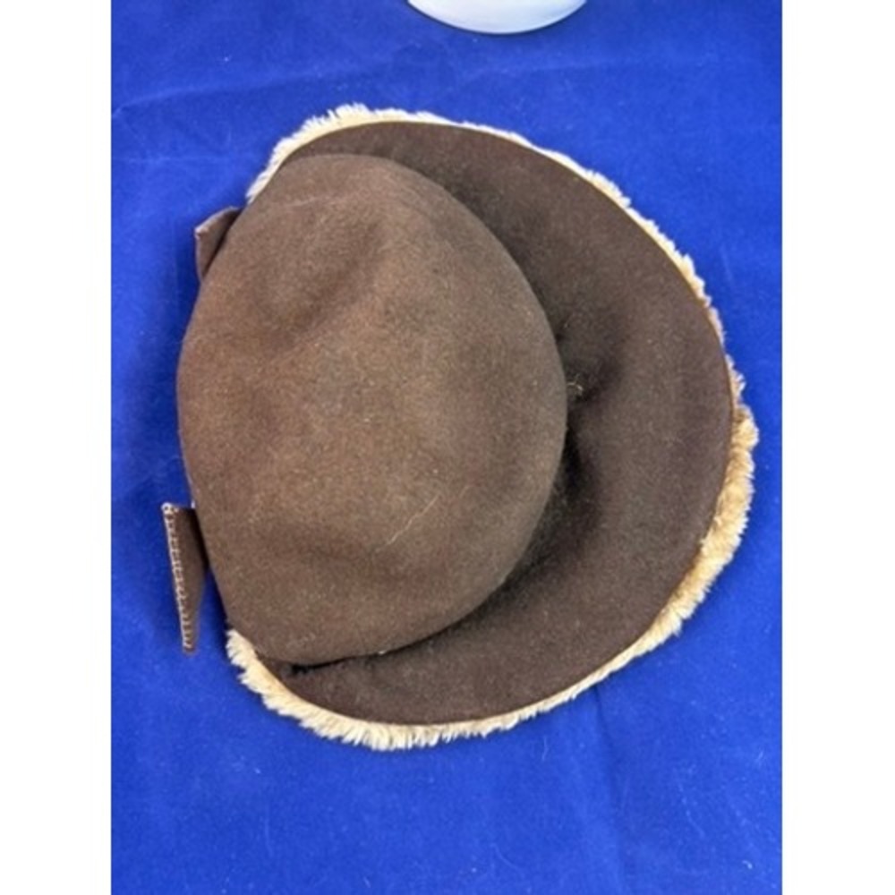 Vintage 1940s Brown Felt Hat Fur Trim Tilt Cap Women's Winter Hat - Picture 5 of 10